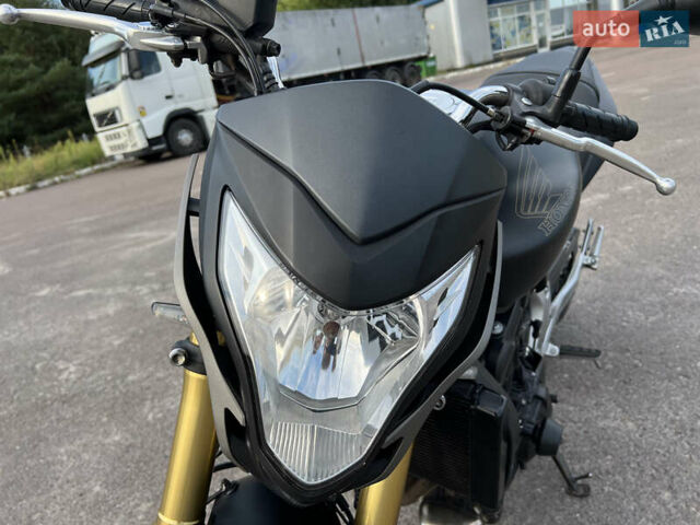 Чорний Хонда CB 600F Hornet, об'ємом двигуна 0.6 л та пробігом 23 тис. км за 7200 $, фото 3 на Automoto.ua