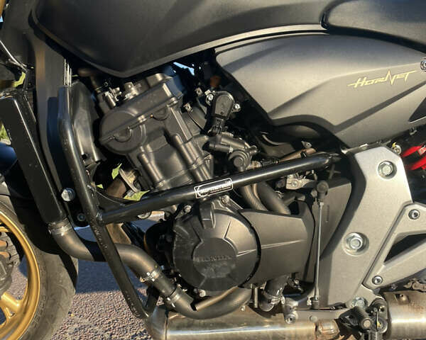 Черный Хонда CB 600F Hornet, объемом двигателя 0.6 л и пробегом 11 тыс. км за 7475 $, фото 13 на Automoto.ua