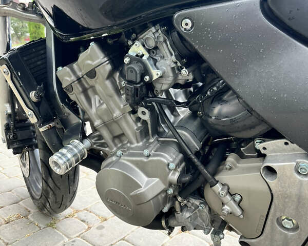 Черный Хонда CB 600F Hornet, объемом двигателя 0.6 л и пробегом 27 тыс. км за 3500 $, фото 8 на Automoto.ua