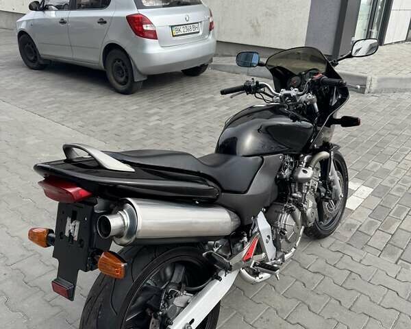 Черный Хонда CB 600F Hornet, объемом двигателя 0.6 л и пробегом 29 тыс. км за 4099 $, фото 9 на Automoto.ua