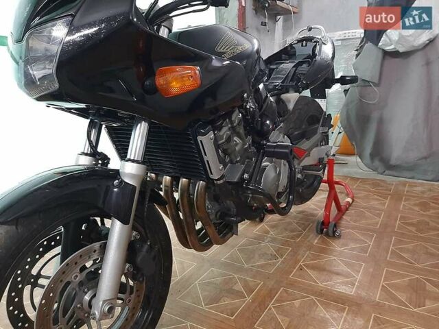 Черный Хонда CB 600F Hornet, объемом двигателя 0 л и пробегом 28 тыс. км за 3200 $, фото 5 на Automoto.ua