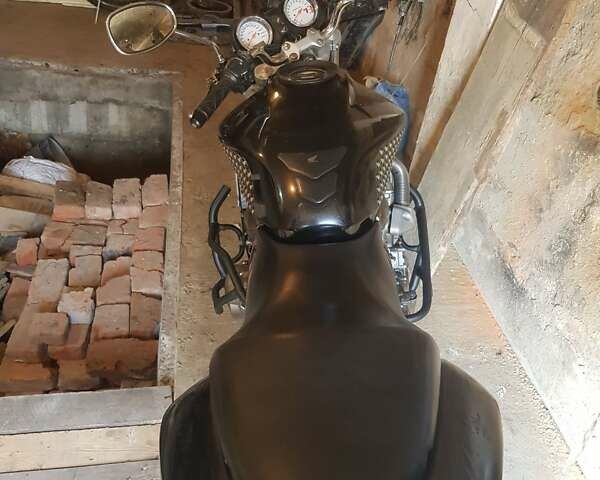 Червоний Хонда CB 600F Hornet, об'ємом двигуна 0.6 л та пробігом 74 тис. км за 3700 $, фото 2 на Automoto.ua