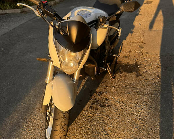 Хонда CB 600F Hornet, об'ємом двигуна 0 л та пробігом 32 тис. км за 4600 $, фото 6 на Automoto.ua
