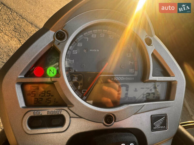 Хонда CB 600F Hornet, об'ємом двигуна 0 л та пробігом 32 тис. км за 4600 $, фото 2 на Automoto.ua