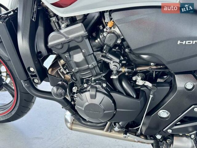 Хонда CB 600F Hornet, об'ємом двигуна 0.6 л та пробігом 35 тис. км за 5999 $, фото 13 на Automoto.ua