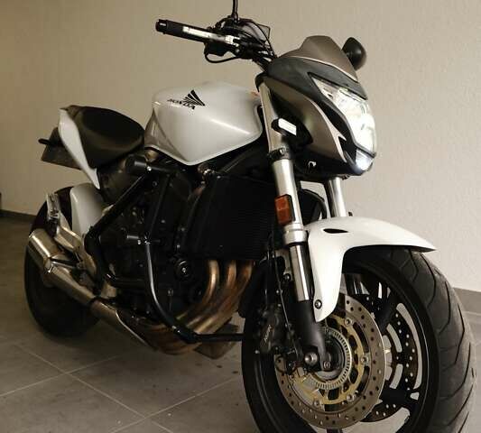 Хонда CB 600F Hornet, объемом двигателя 0 л и пробегом 22 тыс. км за 5700 $, фото 5 на Automoto.ua