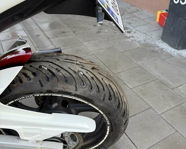 Хонда CB 600F Hornet, об'ємом двигуна 0 л та пробігом 28 тис. км за 7500 $, фото 4 на Automoto.ua