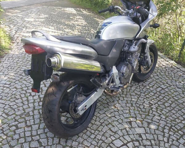 Хонда CB 600F Hornet, объемом двигателя 0.6 л и пробегом 28 тыс. км за 3399 $, фото 4 на Automoto.ua