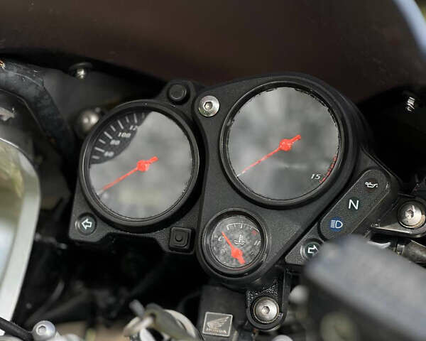 Хонда CB 600F Hornet, объемом двигателя 0.6 л и пробегом 28 тыс. км за 3200 $, фото 9 на Automoto.ua