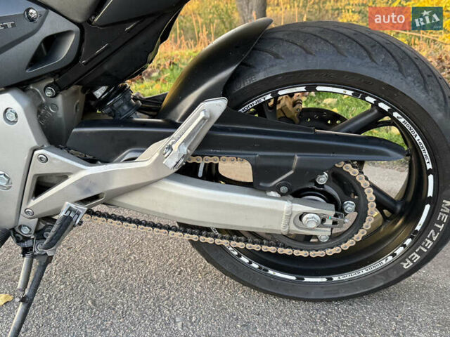 Хонда CB 600F Hornet, объемом двигателя 0.6 л и пробегом 53 тыс. км за 5500 $, фото 8 на Automoto.ua