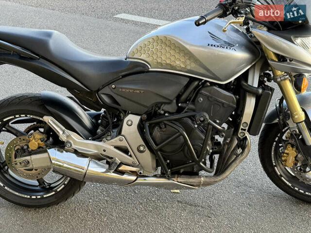Хонда CB 600F Hornet, объемом двигателя 0.6 л и пробегом 53 тыс. км за 5500 $, фото 9 на Automoto.ua