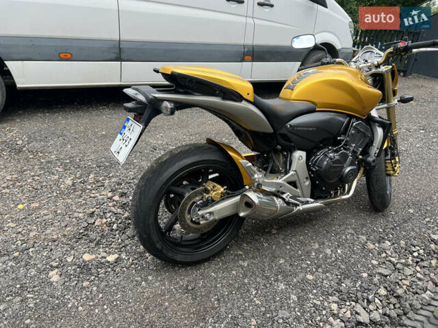 Желтый Хонда CB 600F Hornet, объемом двигателя 0.6 л и пробегом 36 тыс. км за 6500 $, фото 5 на Automoto.ua