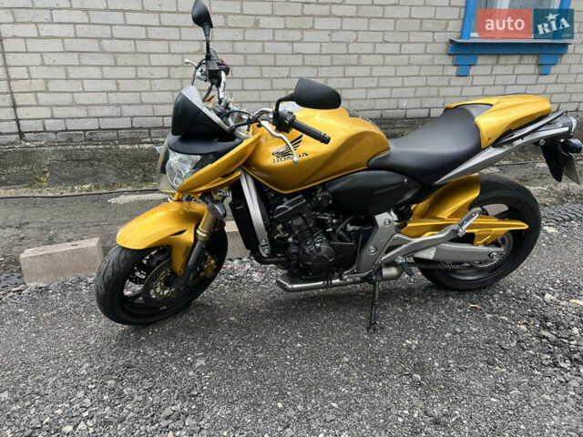 Желтый Хонда CB 600F Hornet, объемом двигателя 0.6 л и пробегом 36 тыс. км за 6500 $, фото 2 на Automoto.ua