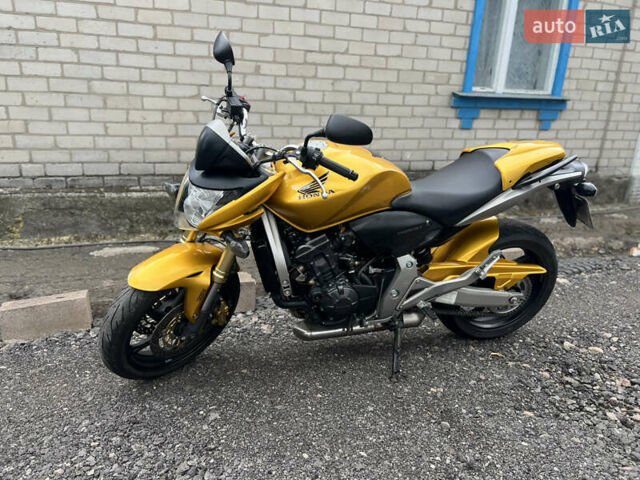 Желтый Хонда CB 600F Hornet, объемом двигателя 0.6 л и пробегом 36 тыс. км за 6500 $, фото 6 на Automoto.ua