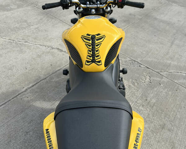 Желтый Хонда CB 600F Hornet, объемом двигателя 0.6 л и пробегом 18 тыс. км за 7000 $, фото 11 на Automoto.ua
