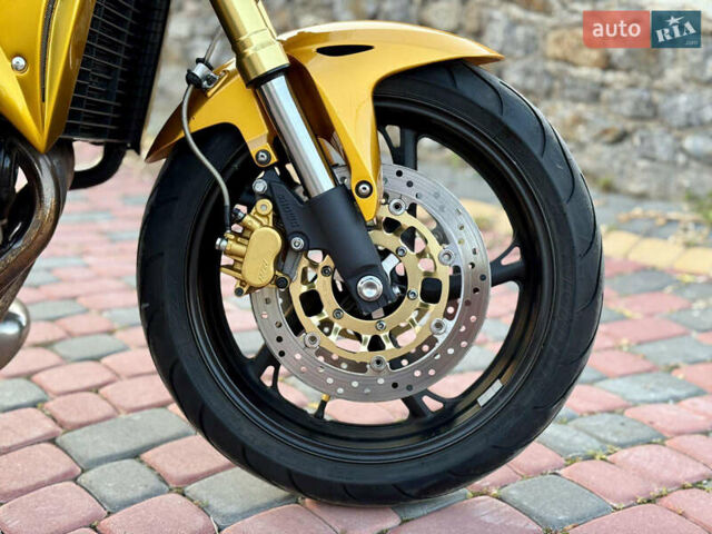 Желтый Хонда CB 600F Hornet, объемом двигателя 0.6 л и пробегом 24 тыс. км за 7100 $, фото 4 на Automoto.ua