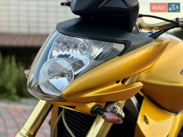 Желтый Хонда CB 600F Hornet, объемом двигателя 0.6 л и пробегом 24 тыс. км за 7100 $, фото 11 на Automoto.ua
