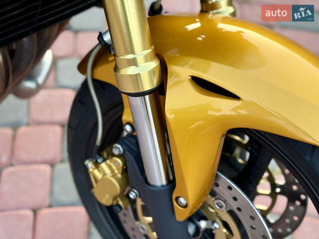 Желтый Хонда CB 600F Hornet, объемом двигателя 0.6 л и пробегом 24 тыс. км за 7100 $, фото 6 на Automoto.ua