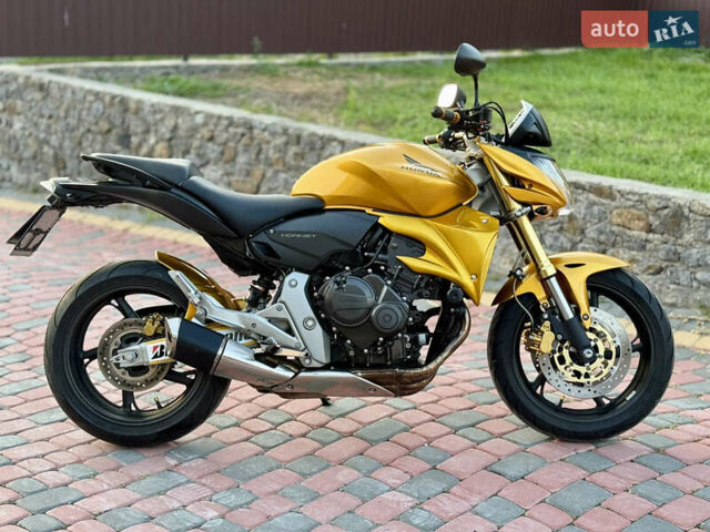 Желтый Хонда CB 600F Hornet, объемом двигателя 0.6 л и пробегом 24 тыс. км за 7100 $, фото 2 на Automoto.ua