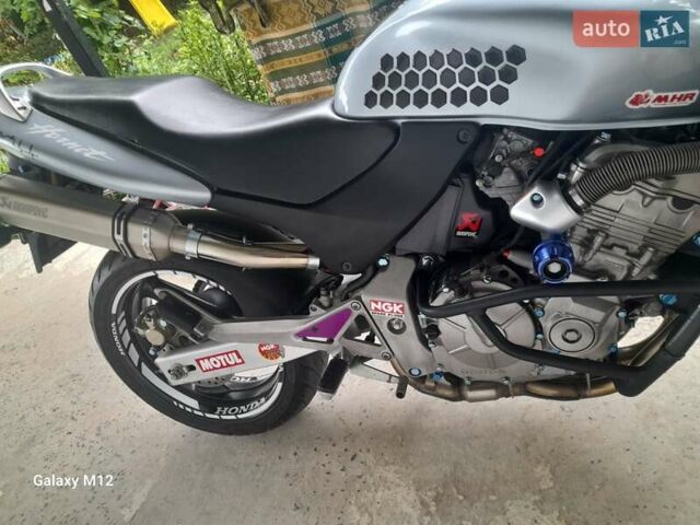 Серый Хонда CB 600F Hornet, объемом двигателя 0.6 л и пробегом 30 тыс. км за 3700 $, фото 7 на Automoto.ua