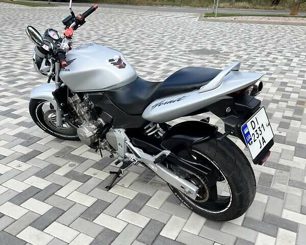 Серый Хонда CB 600F Hornet, объемом двигателя 0.6 л и пробегом 58 тыс. км за 4200 $, фото 11 на Automoto.ua