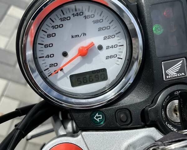 Серый Хонда CB 600F Hornet, объемом двигателя 0.6 л и пробегом 58 тыс. км за 4200 $, фото 10 на Automoto.ua