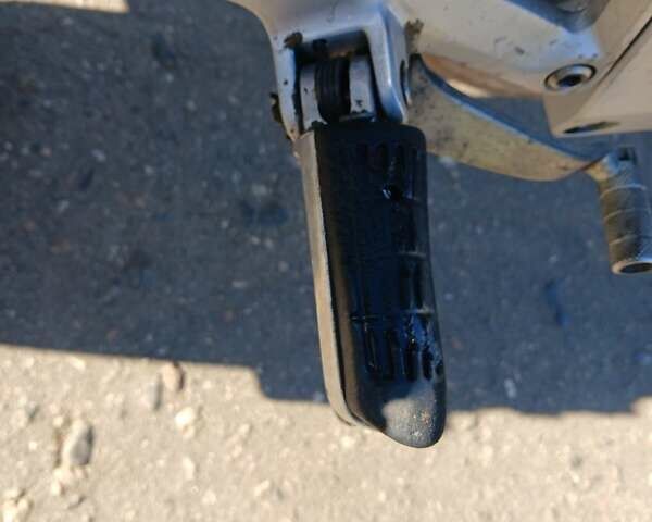 Серый Хонда CB 600F Hornet, объемом двигателя 0.6 л и пробегом 73 тыс. км за 3000 $, фото 36 на Automoto.ua