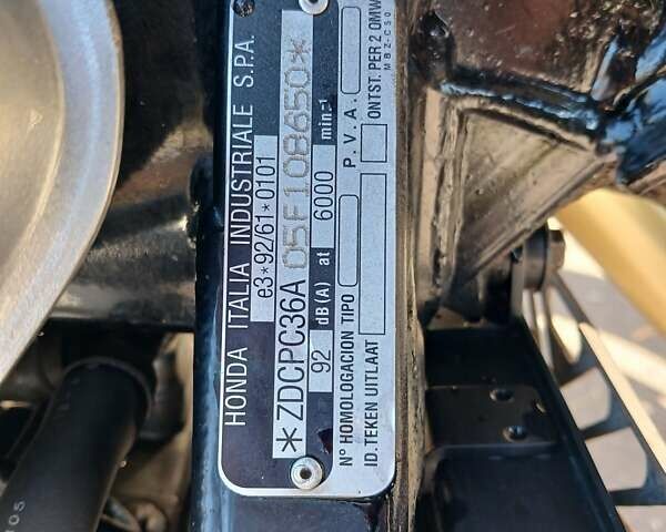 Серый Хонда CB 600F Hornet, объемом двигателя 0.6 л и пробегом 73 тыс. км за 3000 $, фото 32 на Automoto.ua