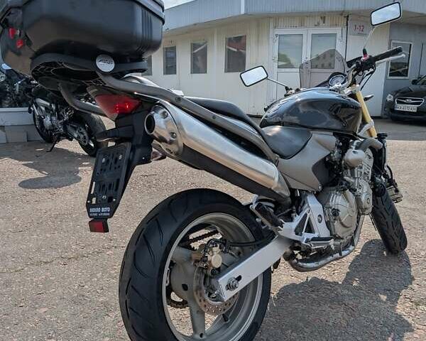 Серый Хонда CB 600F Hornet, объемом двигателя 0.6 л и пробегом 34 тыс. км за 5099 $, фото 5 на Automoto.ua