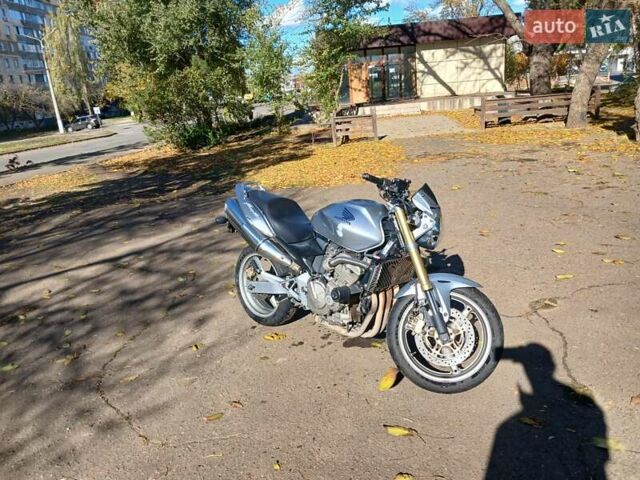 Серый Хонда CB 600F Hornet, объемом двигателя 0.6 л и пробегом 73 тыс. км за 3000 $, фото 19 на Automoto.ua