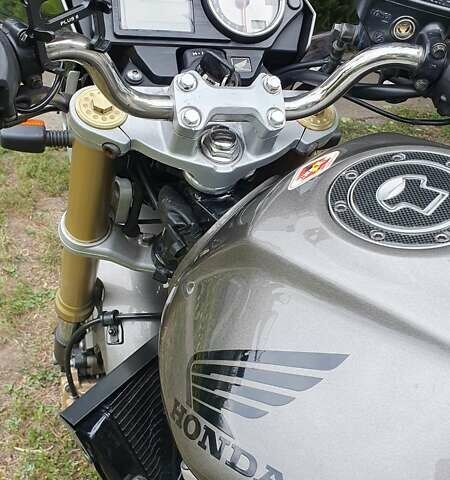 Серый Хонда CB 600F Hornet, объемом двигателя 0.6 л и пробегом 59 тыс. км за 4600 $, фото 3 на Automoto.ua