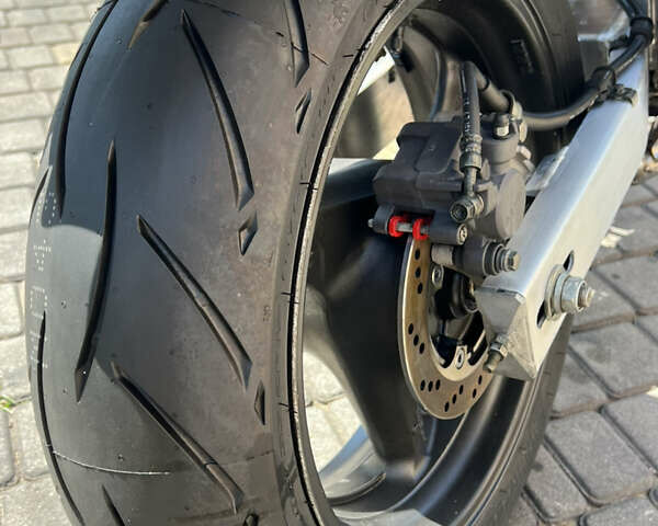 Серый Хонда CB 600F Hornet, объемом двигателя 0.6 л и пробегом 21 тыс. км за 4200 $, фото 9 на Automoto.ua