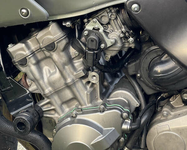 Серый Хонда CB 600F Hornet, объемом двигателя 0.6 л и пробегом 39 тыс. км за 3900 $, фото 15 на Automoto.ua