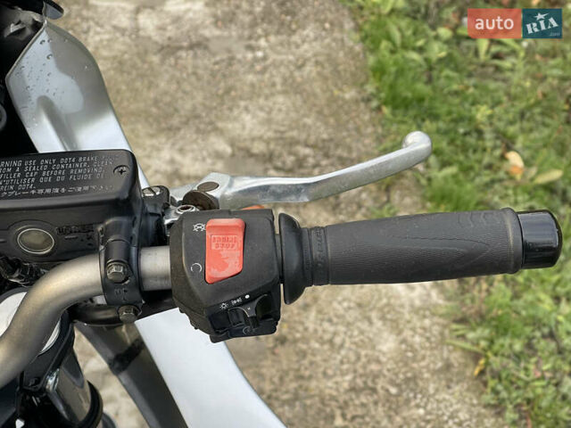 Серый Хонда CB 600F Hornet, объемом двигателя 0.6 л и пробегом 39 тыс. км за 3900 $, фото 12 на Automoto.ua