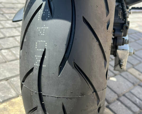 Серый Хонда CB 600F Hornet, объемом двигателя 0.6 л и пробегом 21 тыс. км за 4200 $, фото 11 на Automoto.ua
