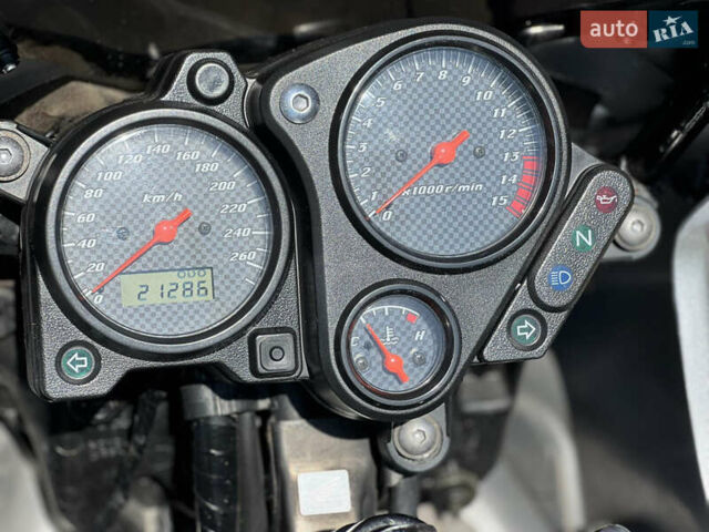 Серый Хонда CB 600F Hornet, объемом двигателя 0.6 л и пробегом 21 тыс. км за 4200 $, фото 5 на Automoto.ua
