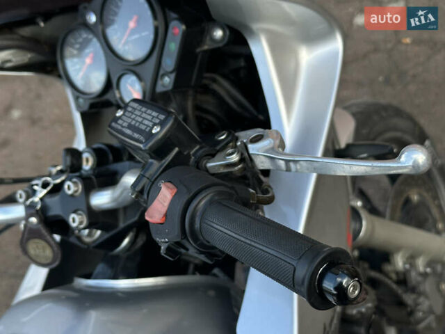 Серый Хонда CB 600F Hornet, объемом двигателя 0.6 л и пробегом 44 тыс. км за 3700 $, фото 10 на Automoto.ua