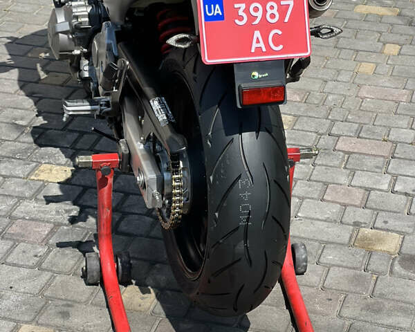 Серый Хонда CB 600F Hornet, объемом двигателя 0.6 л и пробегом 21 тыс. км за 4200 $, фото 6 на Automoto.ua