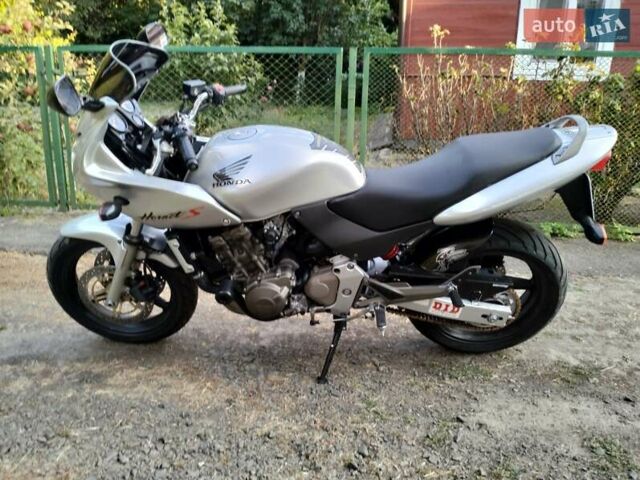 Серый Хонда CB 600F Hornet, объемом двигателя 0.6 л и пробегом 49 тыс. км за 3900 $, фото 11 на Automoto.ua