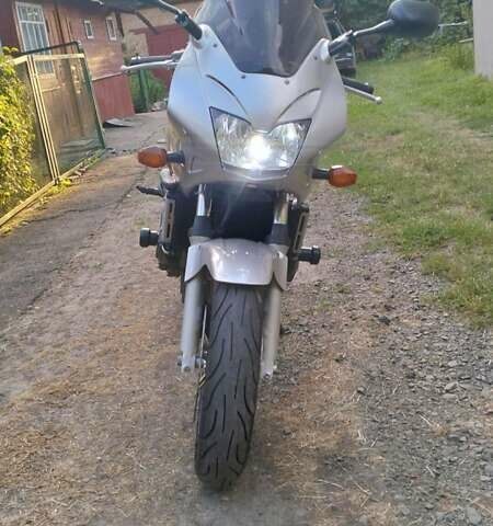 Серый Хонда CB 600F Hornet, объемом двигателя 0.6 л и пробегом 49 тыс. км за 3900 $, фото 5 на Automoto.ua