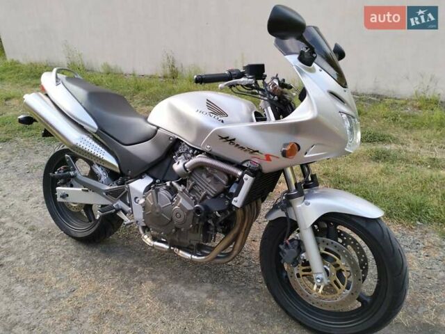 Серый Хонда CB 600F Hornet, объемом двигателя 0.6 л и пробегом 49 тыс. км за 3900 $, фото 8 на Automoto.ua