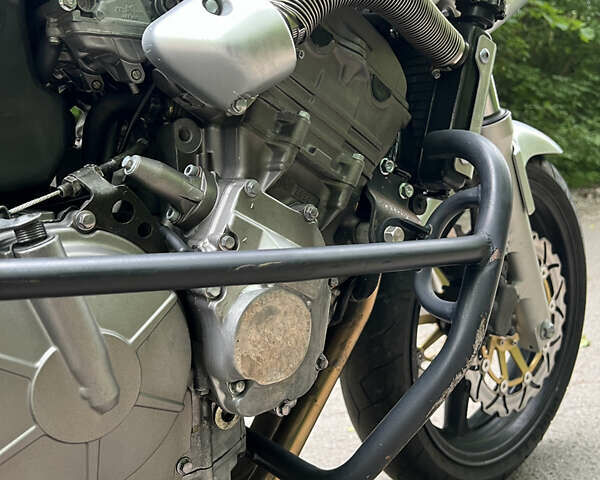 Сірий Хонда CB 600F Hornet, об'ємом двигуна 0.6 л та пробігом 55 тис. км за 3400 $, фото 24 на Automoto.ua