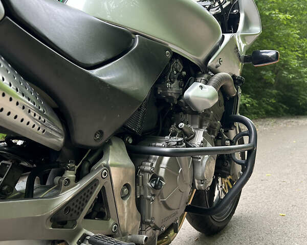 Сірий Хонда CB 600F Hornet, об'ємом двигуна 0.6 л та пробігом 55 тис. км за 3400 $, фото 23 на Automoto.ua