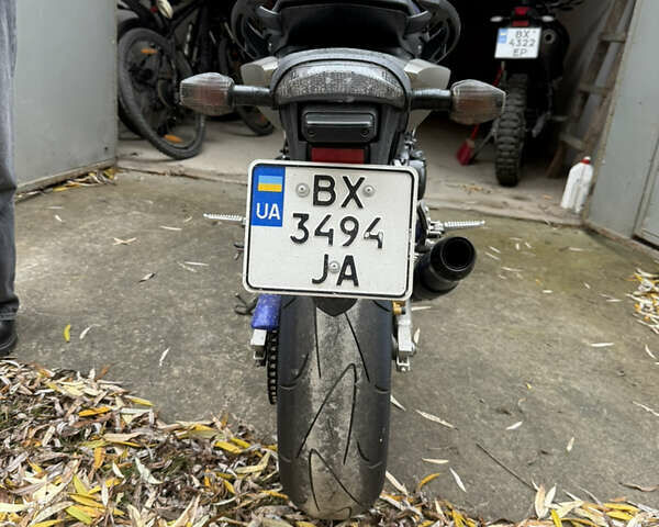 Синий Хонда CB 600F Hornet, объемом двигателя 0.6 л и пробегом 40 тыс. км за 5600 $, фото 4 на Automoto.ua