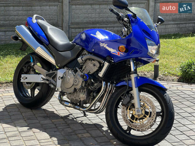 Синий Хонда CB 600F Hornet, объемом двигателя 0.6 л и пробегом 40 тыс. км за 4150 $, фото 22 на Automoto.ua