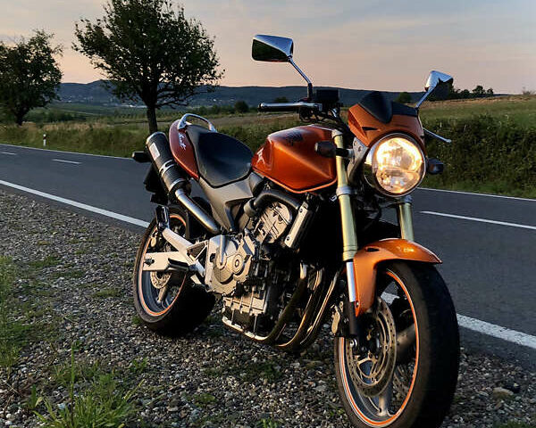 Оранжевый Хонда CB 600F Hornet, объемом двигателя 0.6 л и пробегом 37 тыс. км за 4600 $, фото 4 на Automoto.ua