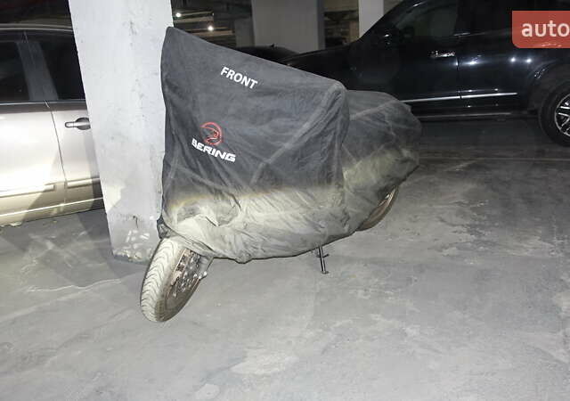 Черный Хонда CB 650R, объемом двигателя 0.65 л и пробегом 7 тыс. км за 8500 $, фото 4 на Automoto.ua