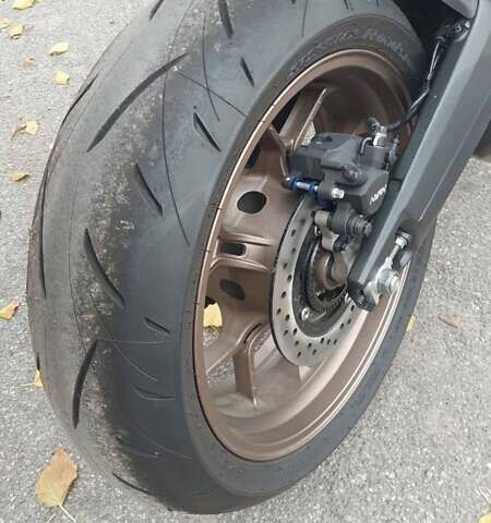 Красный Хонда CB 650R, объемом двигателя 0.65 л и пробегом 1 тыс. км за 10200 $, фото 23 на Automoto.ua