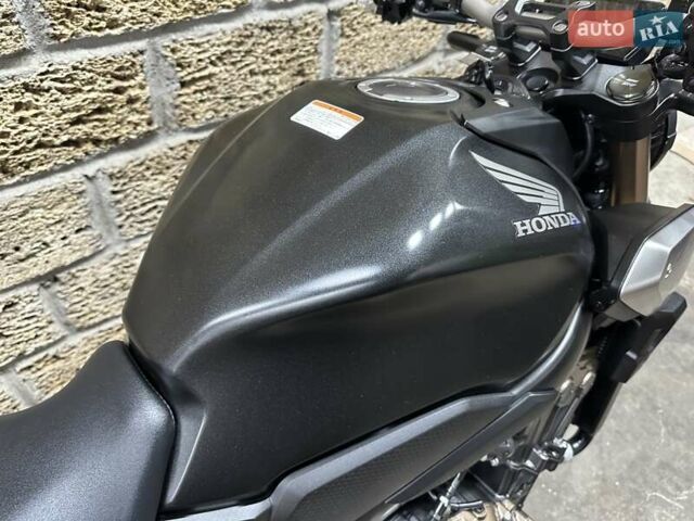Хонда CB 650R, объемом двигателя 0 л и пробегом 22 тыс. км за 7800 $, фото 3 на Automoto.ua