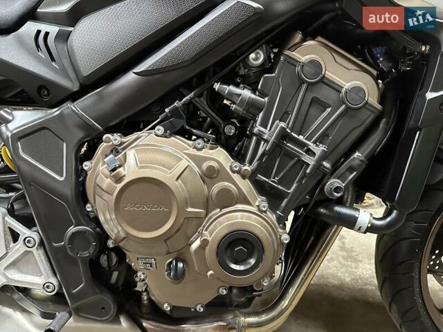 Хонда CB 650R, объемом двигателя 0 л и пробегом 22 тыс. км за 7800 $, фото 5 на Automoto.ua